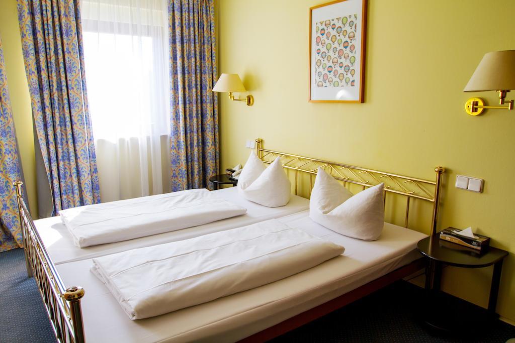Heidekrug Hotel Oberursel Camera foto